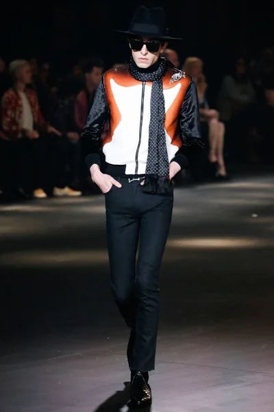 Look 62